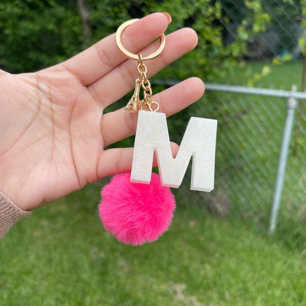 Pom pom keychain